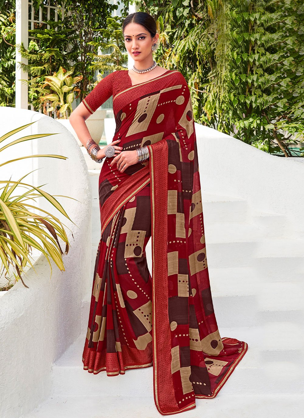 Contemporary Georgette Maroon Patch Border Saree