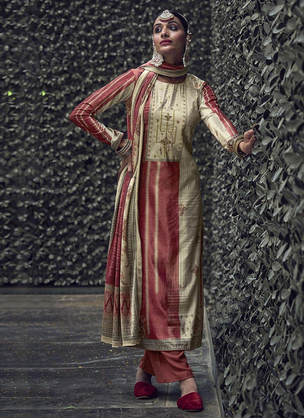 Salwar Suit Velvet Maroon Digital Print Salwar Kameez