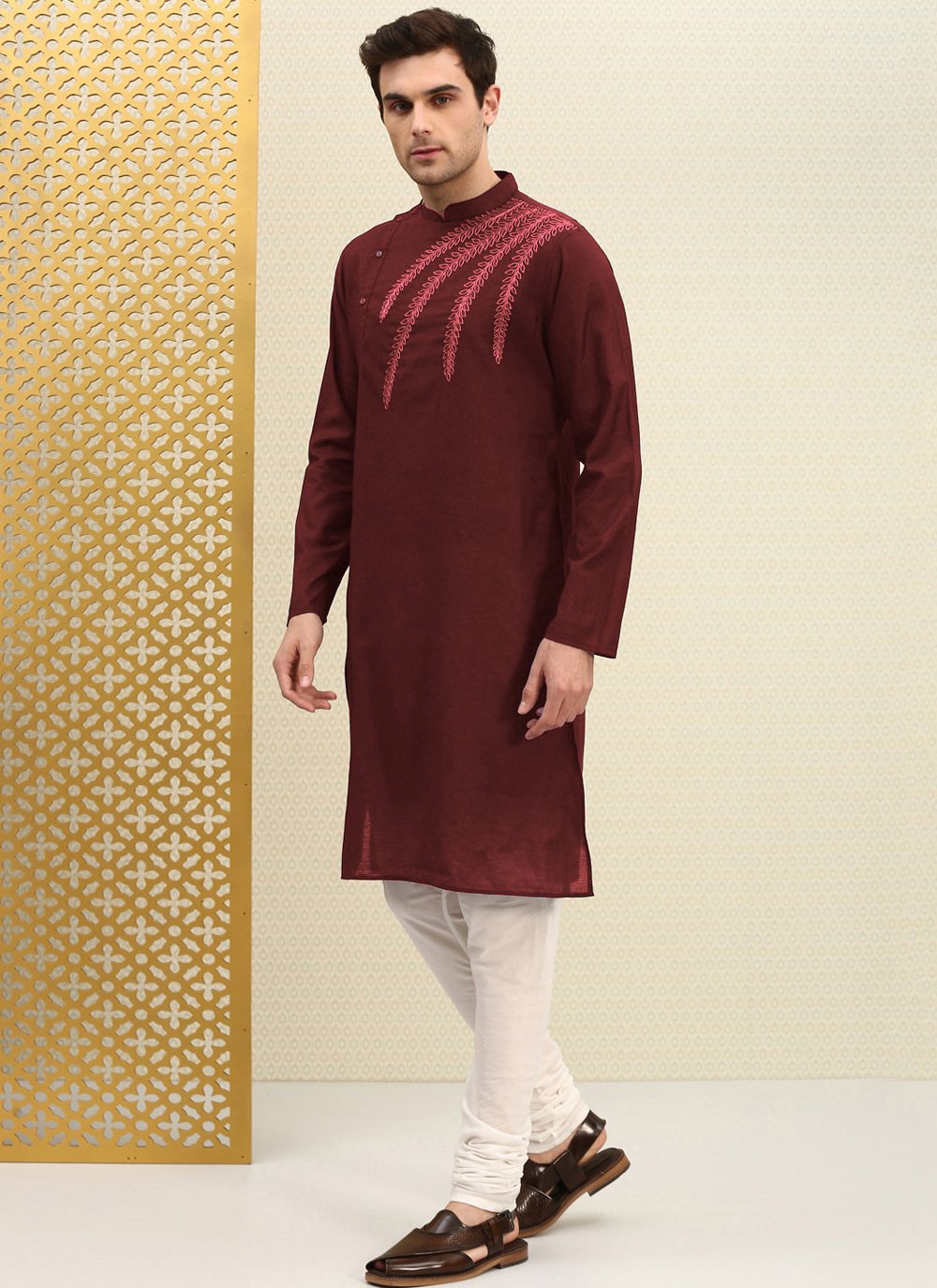 Kurta Pyjama Blended Cotton Maroon Embroidered Mens