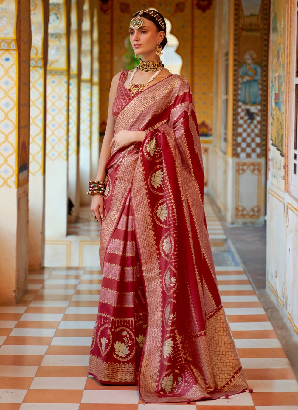 Trendy Saree Silk Maroon Foil Print Saree