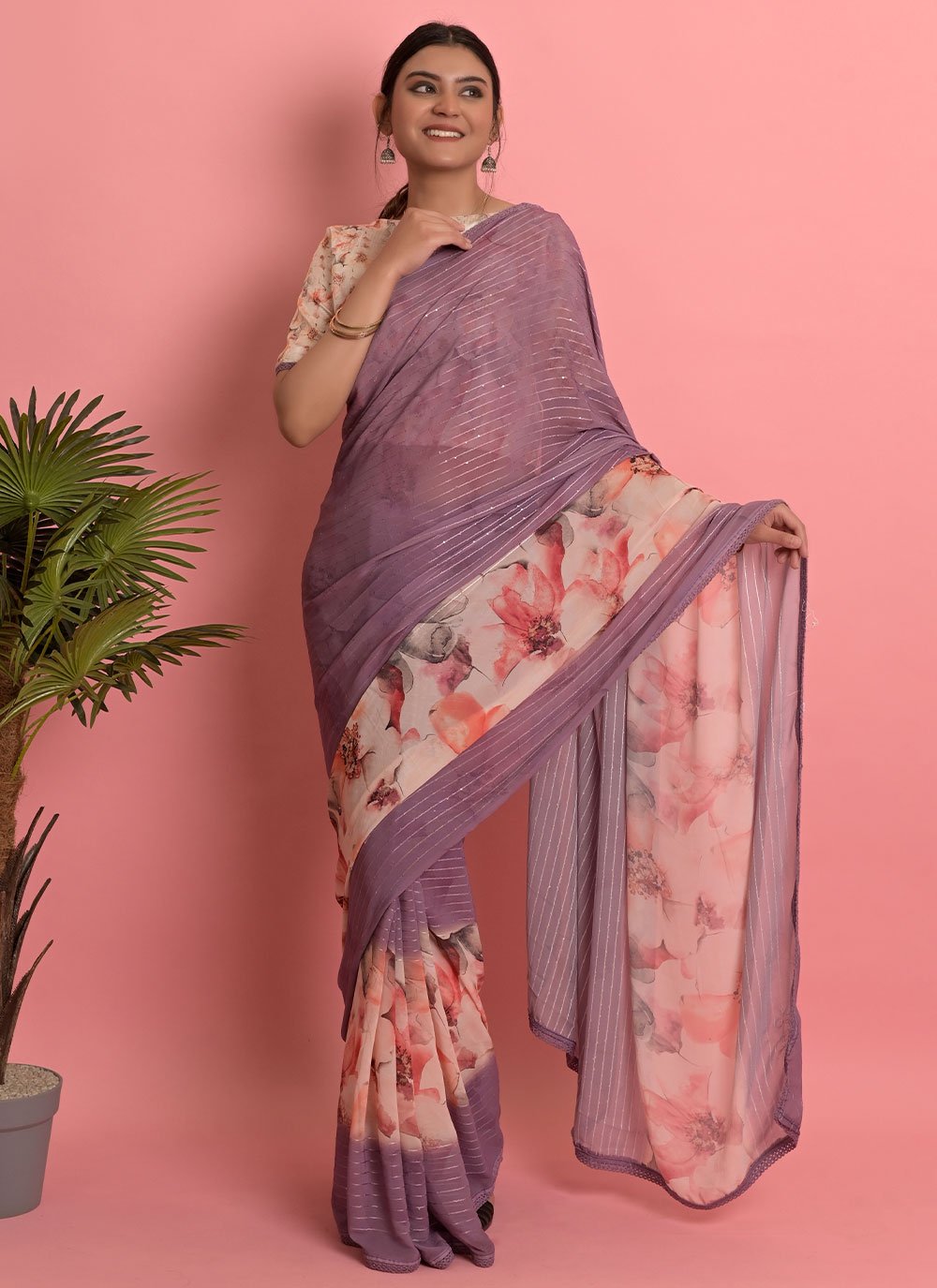 Contemporary Weight Less Mauve Digital Print Saree