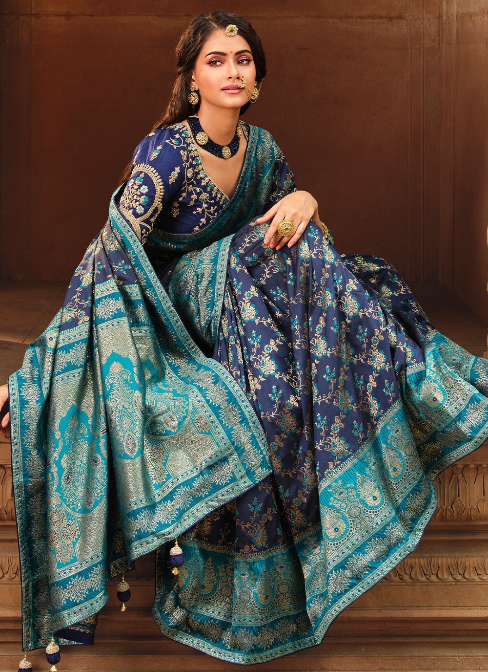 Trendy Saree Silk Blue Rama Weaving Saree