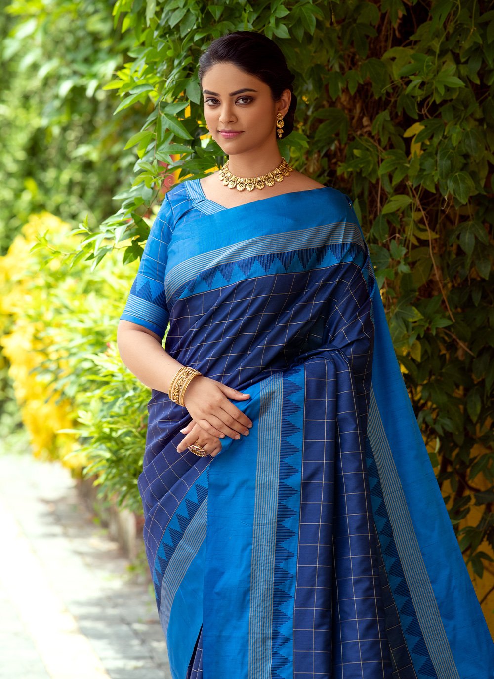 Contemporary Raw Silk Blue Woven Saree