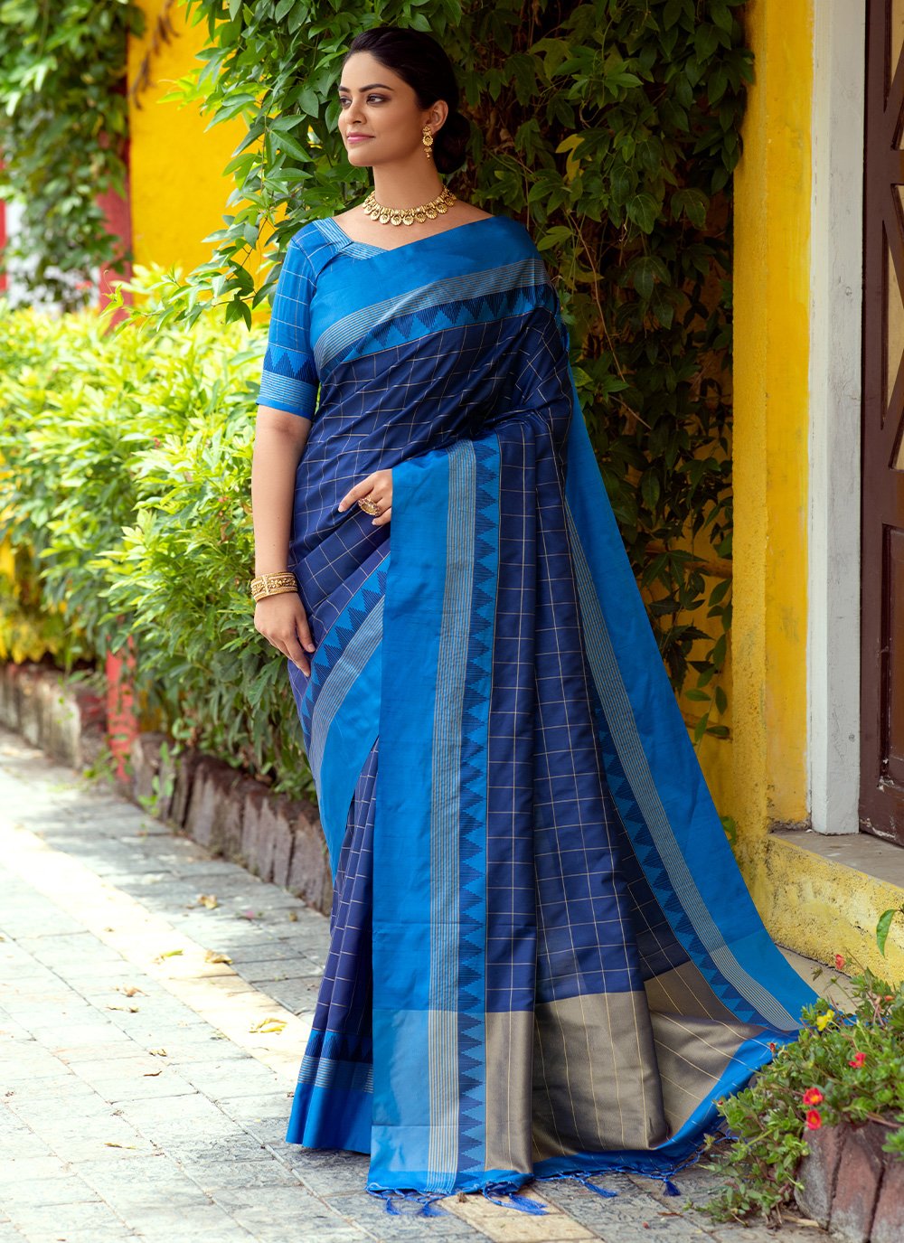 Contemporary Raw Silk Blue Woven Saree