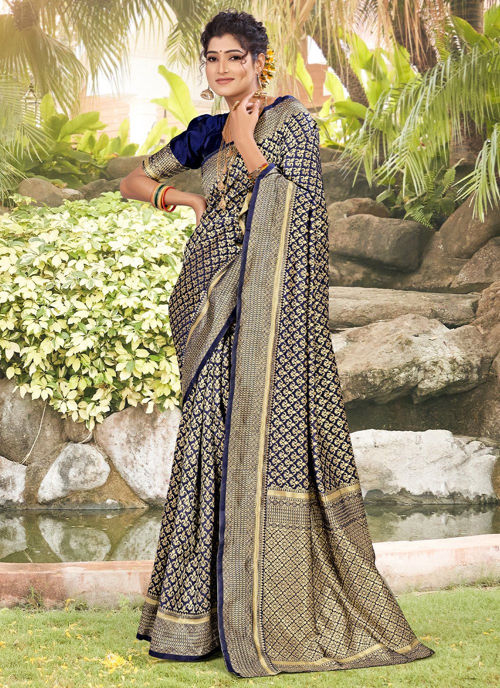 Classic Jacquard Silk Blue Zari Saree