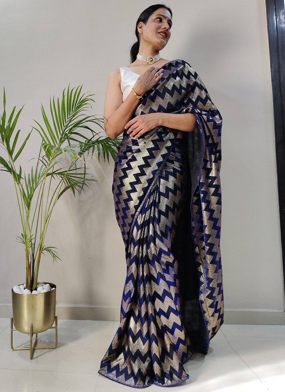 Trendy Saree Net Blue Foil Print Saree