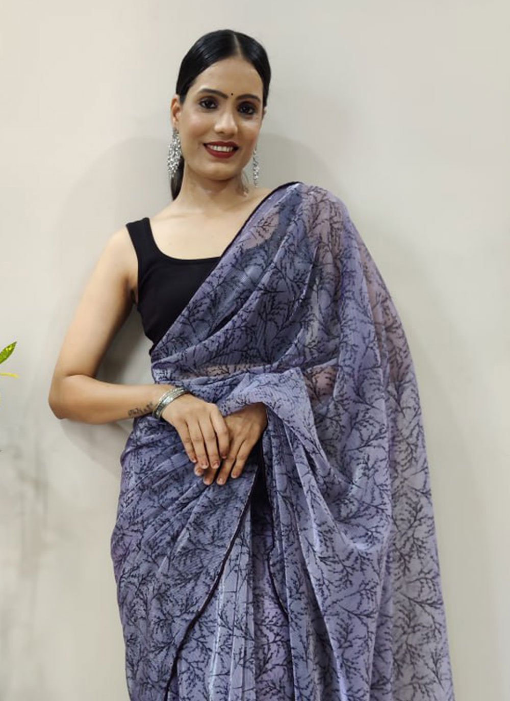 Trendy Saree Net Grey Print Saree