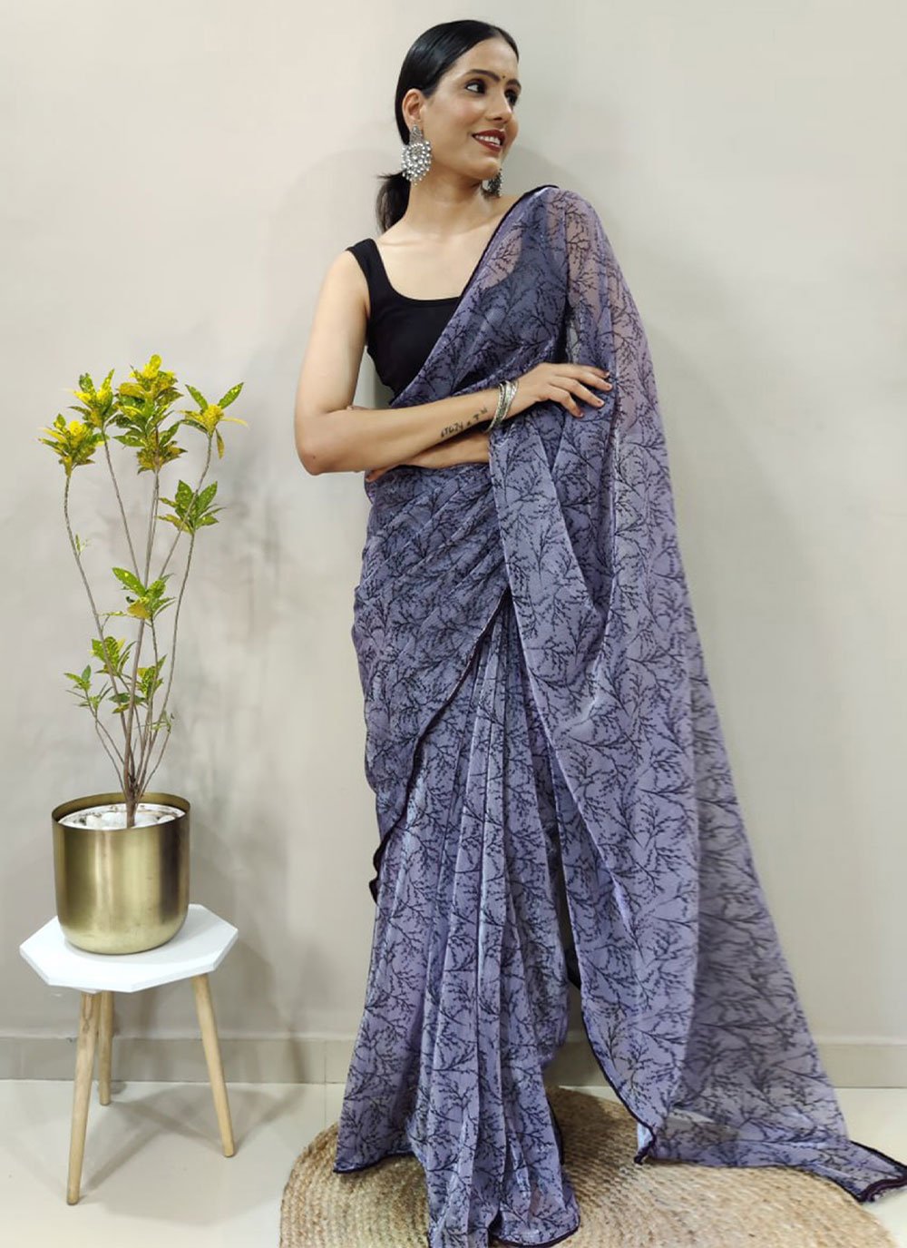 Trendy Saree Net Grey Print Saree