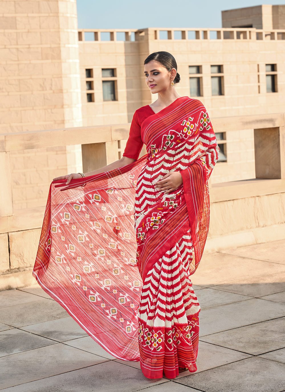 Casual Cotton Off White Red Print Saree