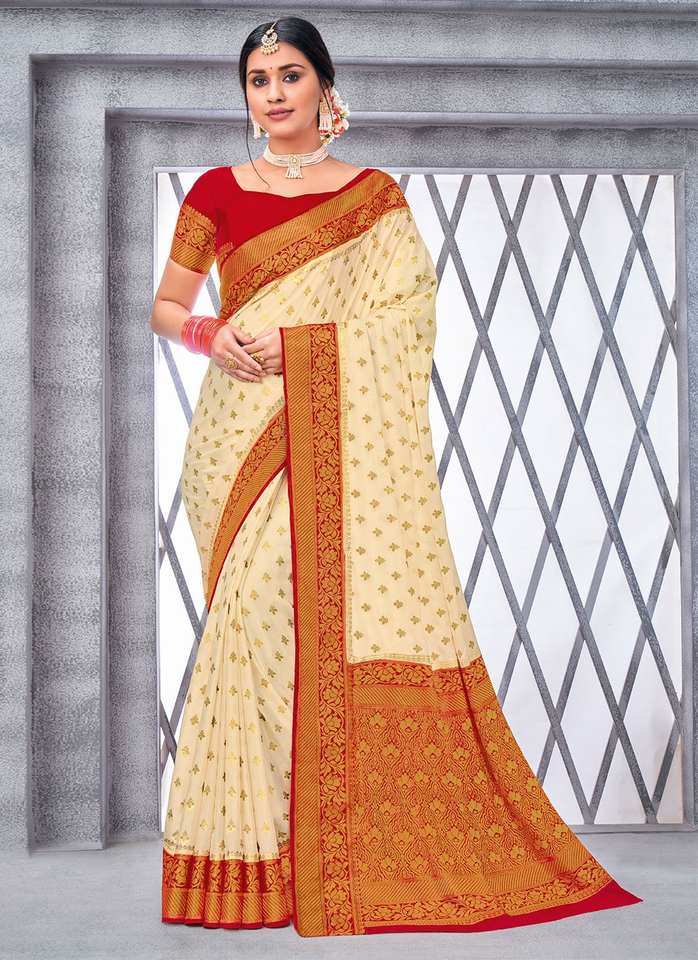 Contemporary Chiffon Viscose Off White Weaving Saree