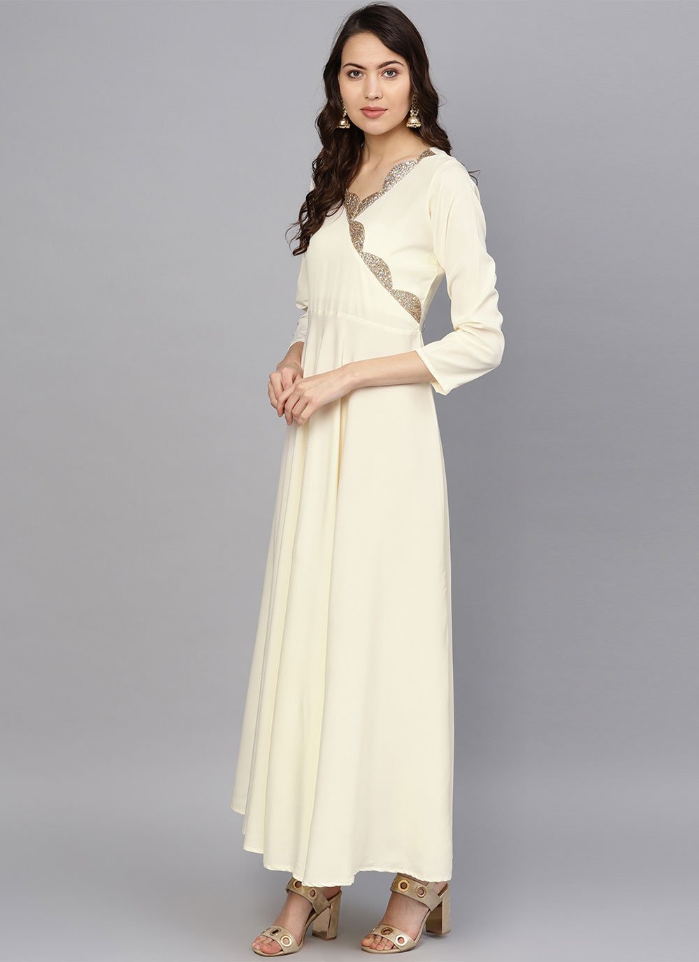 Gown Crepe Silk Off White Plain Gown