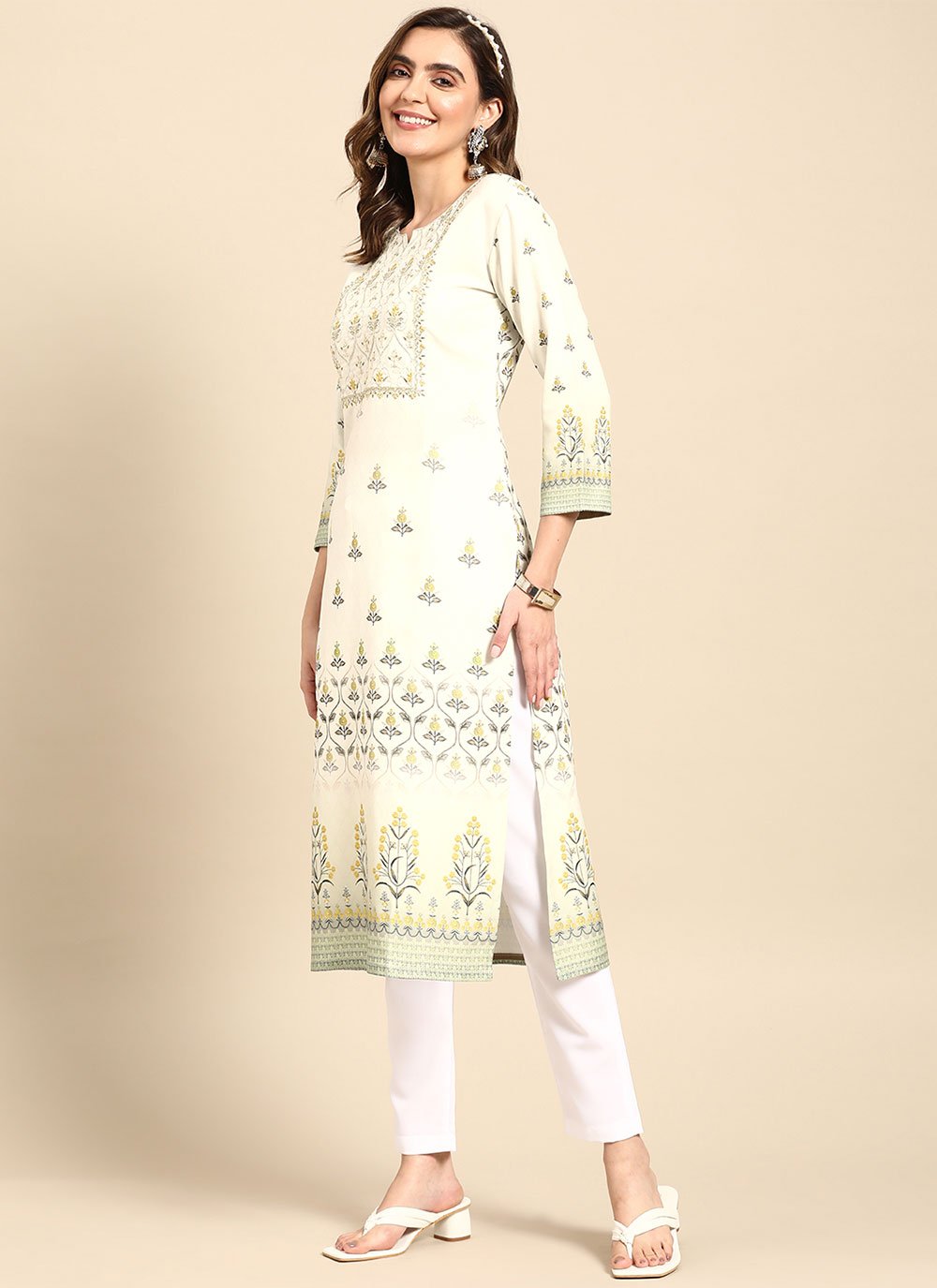 Casual Kurti Poly Rayon Off White Print Kurtis