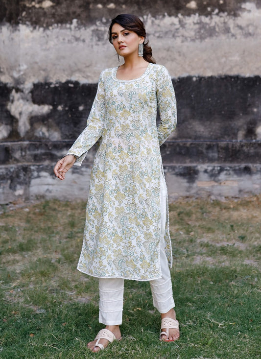 Pant Style Suit Cotton White Digital Print Salwar Kameez