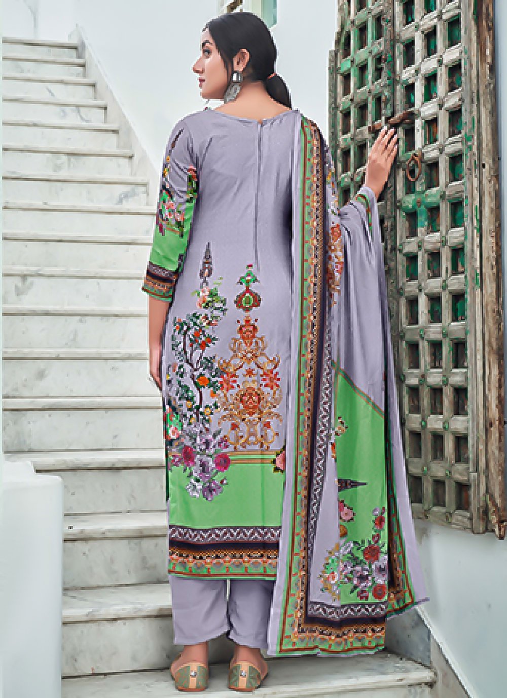 Pakistani Salwar Suit Pashmina Lavender Digital Print Salwar Kameez