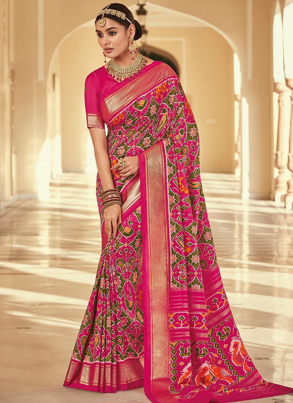 Trendy Saree Silk Pink Patola Print Saree