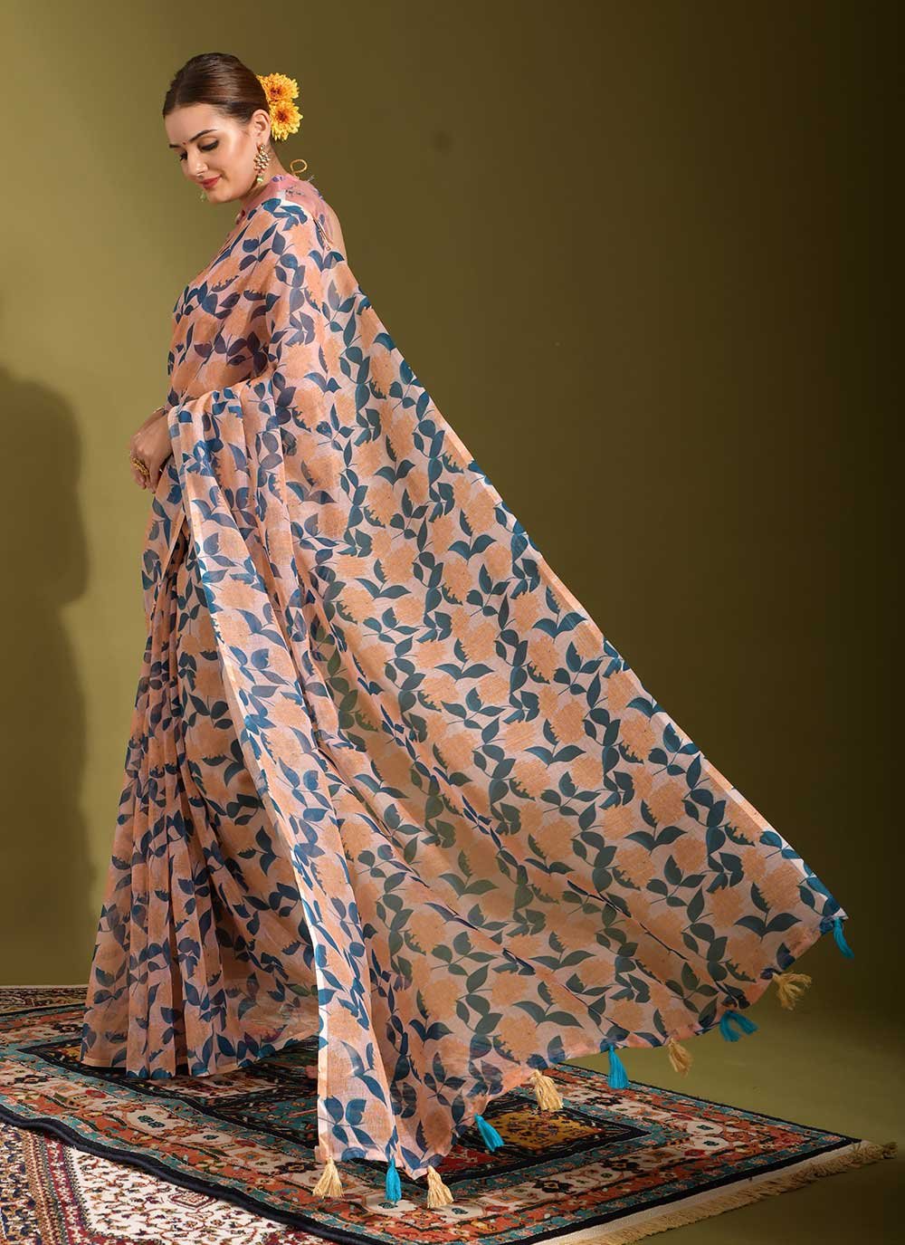 Classic Linen Peach Digital Print Saree