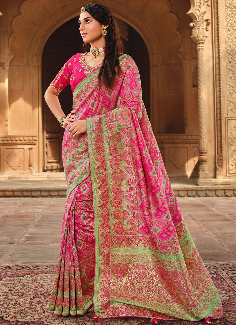 Contemporary Silk Pink Weaving Saree