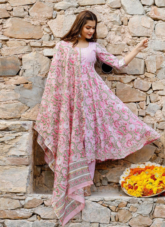 Pant Style Suit Cotton Pink Digital Print Salwar Kameez