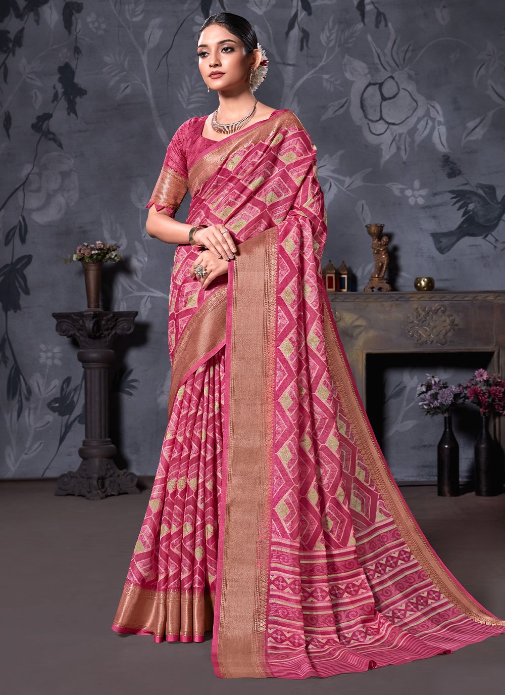 Trendy Saree Cotton Linen Pink Digital Print Saree