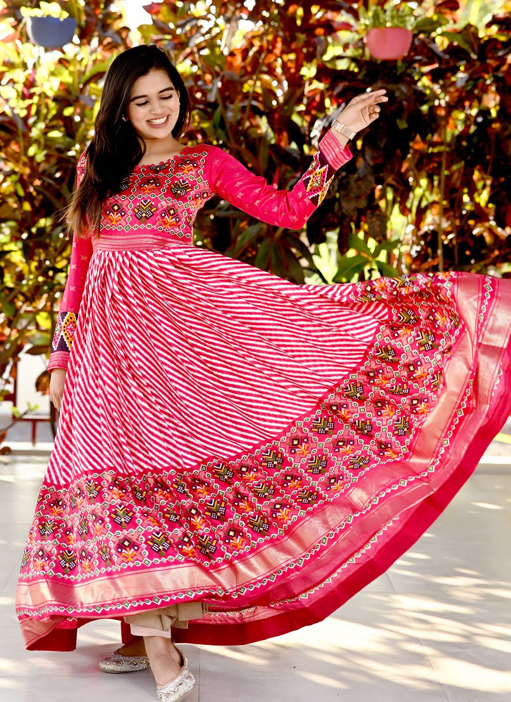Gown Pashnima Silk Pink Foil Print Gown
