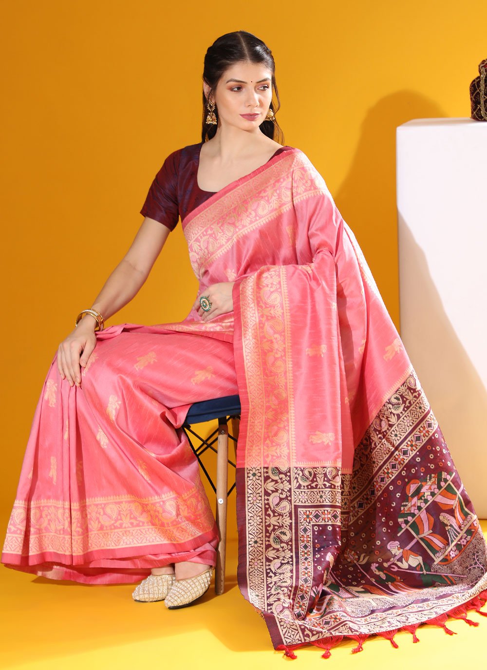 Classic Handloom Silk Pink Woven Saree