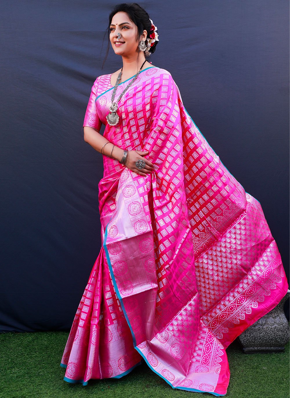 Trendy Saree Kanchipuram Silk Pink Jacquard Work Saree