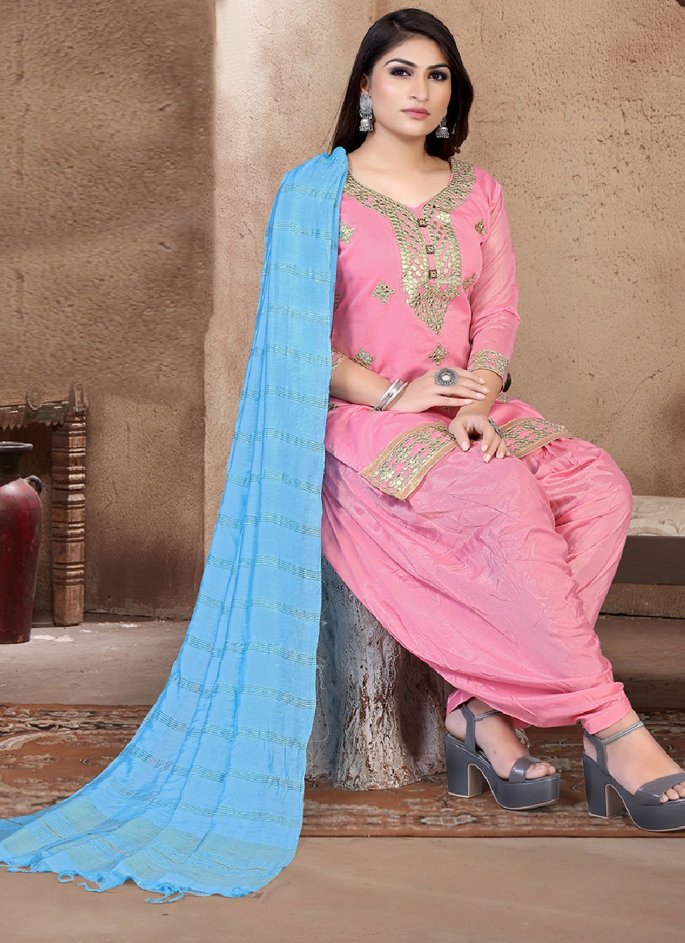 Salwar Suit Chanderi Pink Embroidered Salwar Kameez