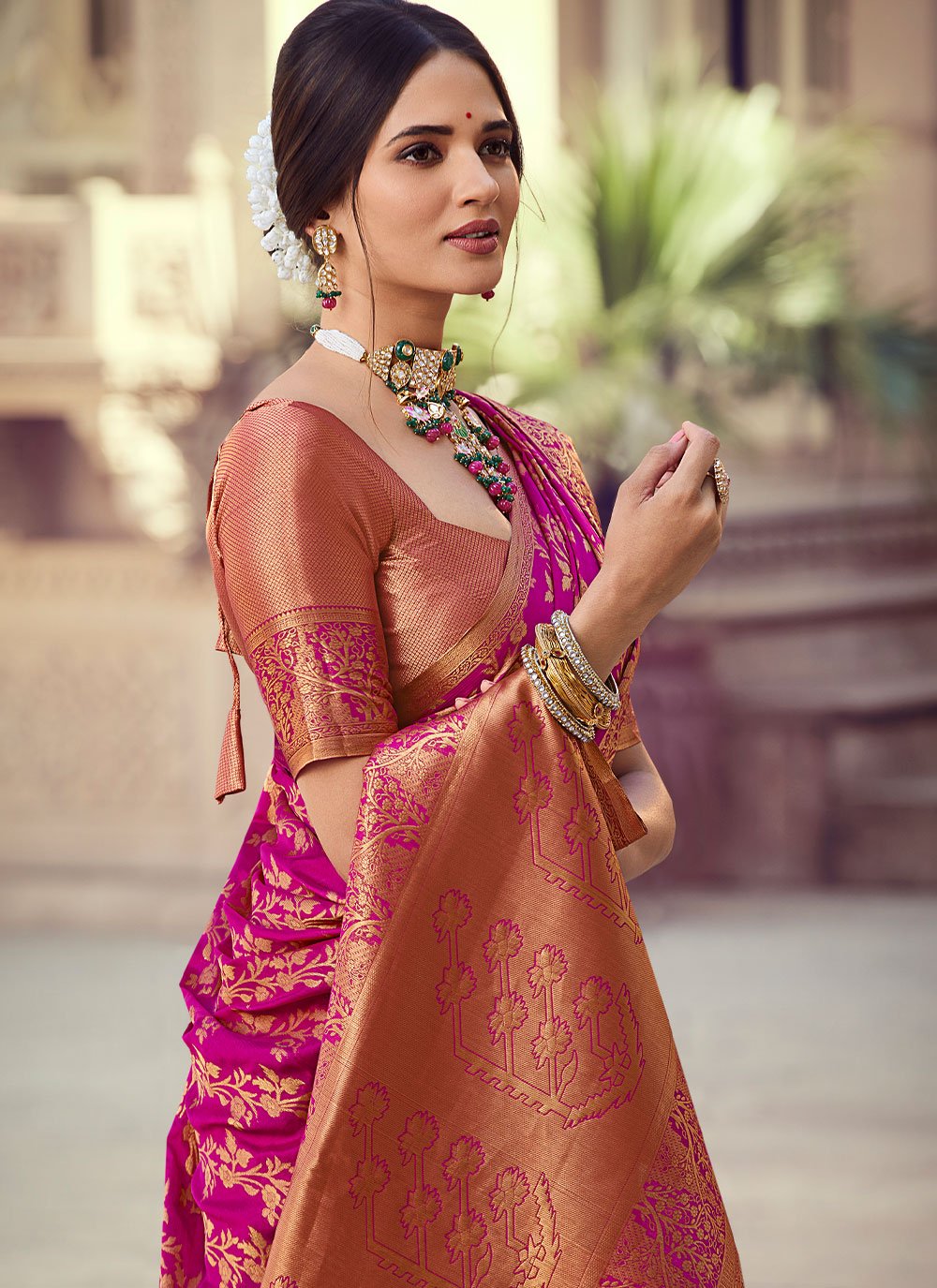 Classic Chiffon Silk Pink Weaving Saree