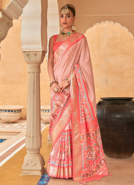 Classic Patola Silk Pink Weaving Saree