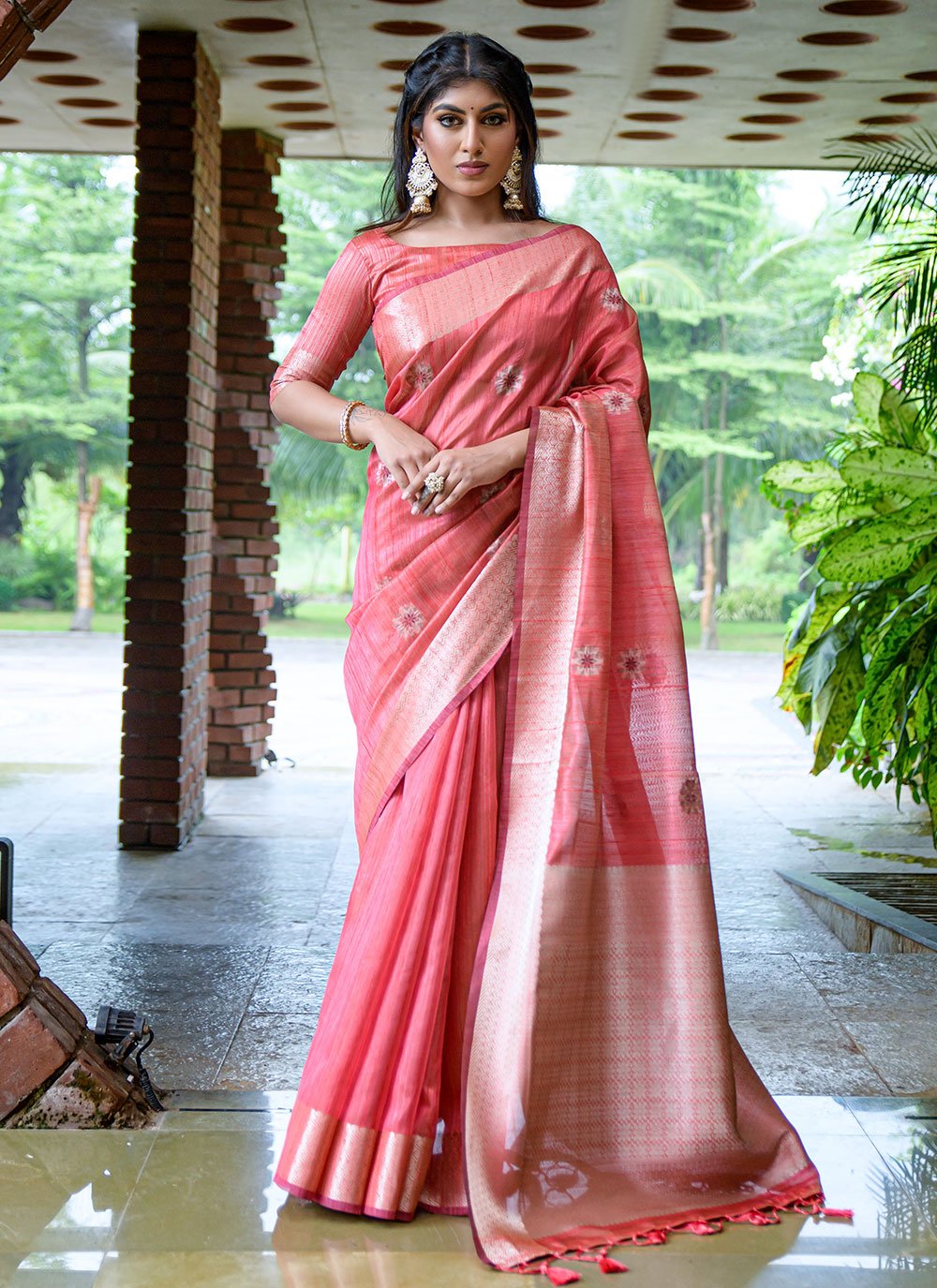 Trendy Saree Silk Pink Woven Saree