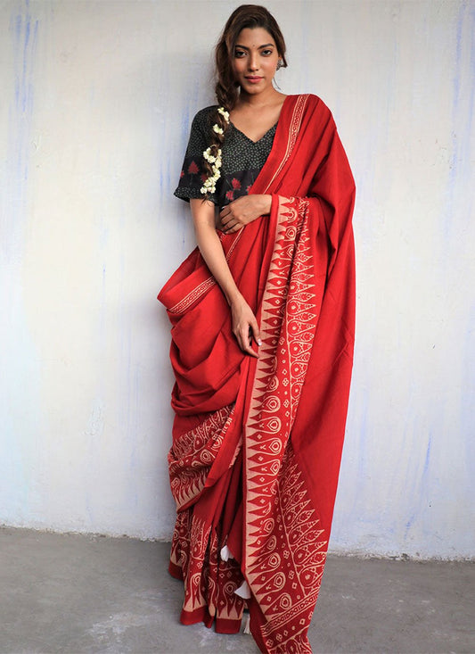 Casual Cotton Red Print Saree