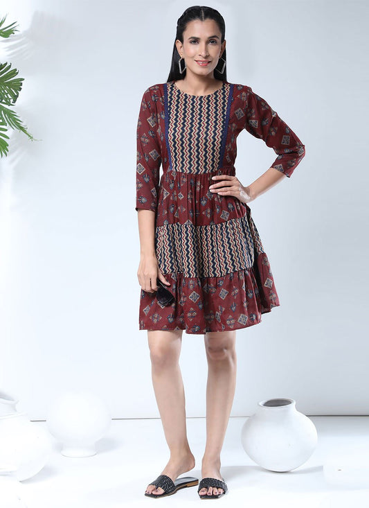 Designer Kurti Cotton Maroon Print Kurtis