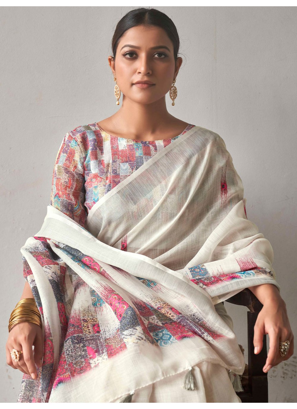 Classic Linen White Print Saree