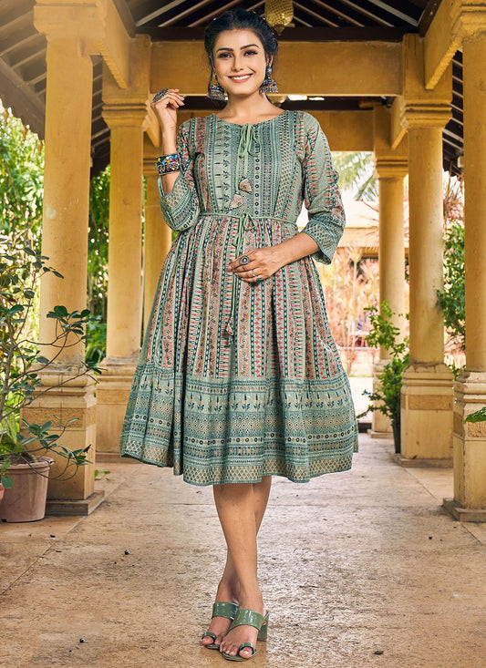 Casual Kurti Rayon Green Print Kurtis