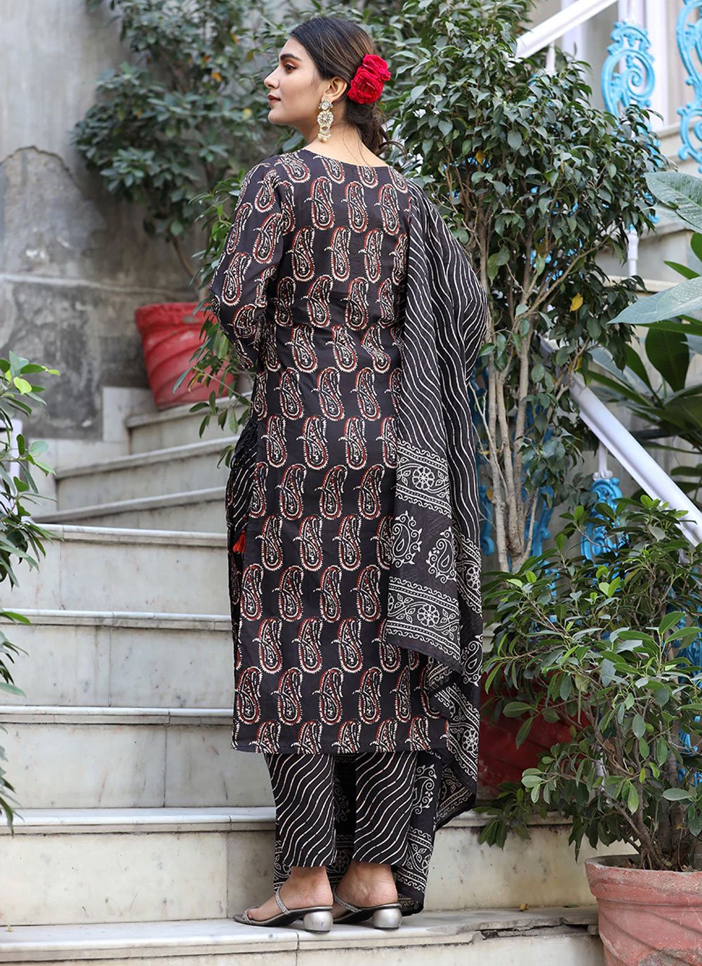 Straight Salwar Suit Cotton Multi Colour Print Salwar Kameez