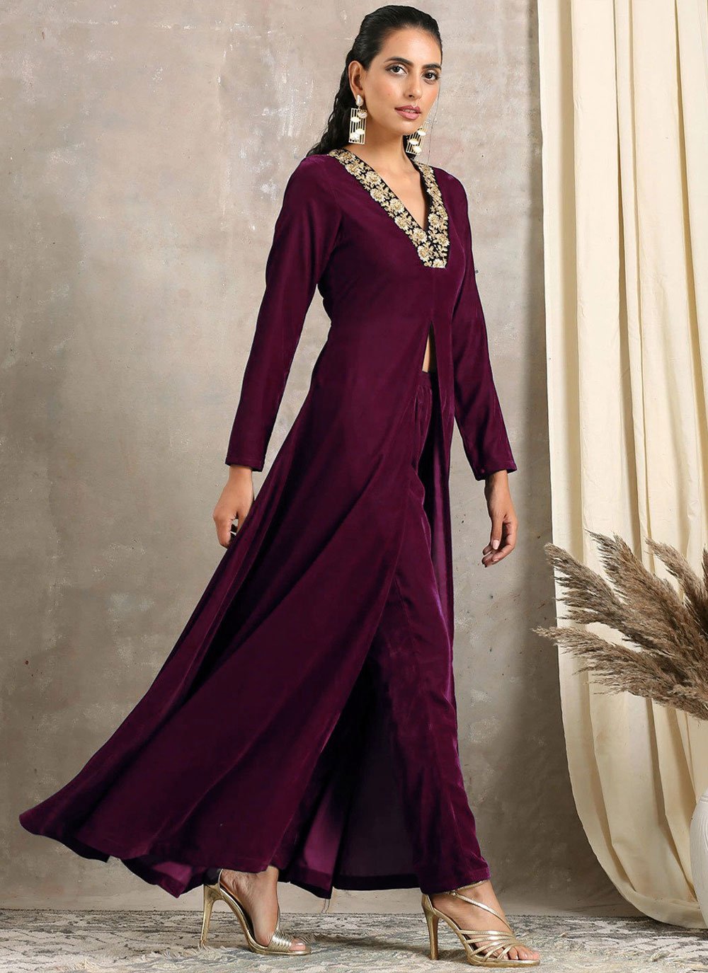 Casual Kurti Velvet Purple Embroidered Kurtis