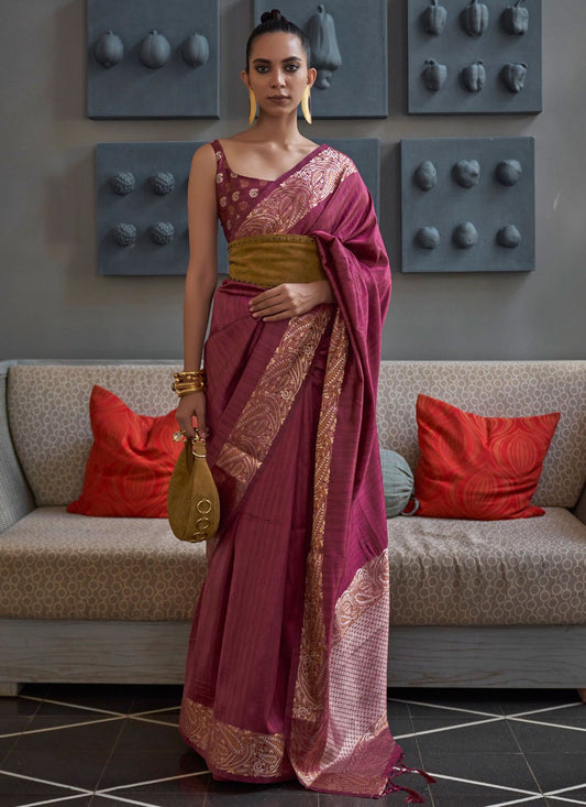 Trendy Saree Handloom Silk Purple Weaving Saree