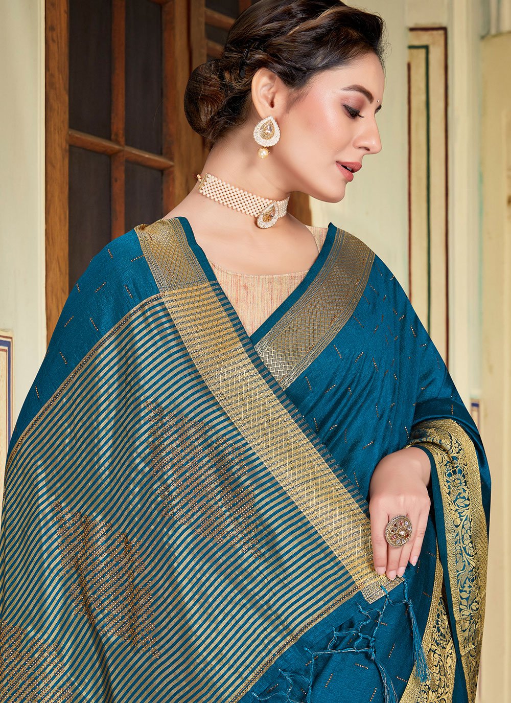 Trendy Saree Art Banarasi Silk Rama Patch Border Saree