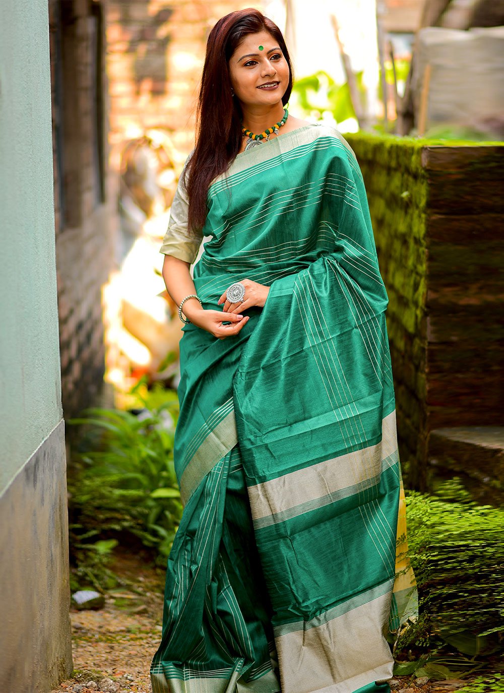 Classic Raw Silk Rama Weaving Saree