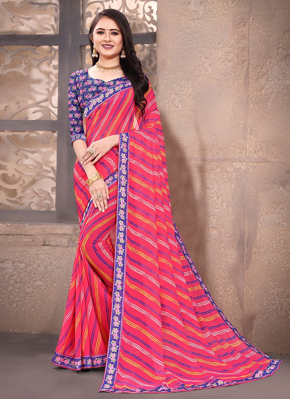 Trendy Saree Weight Less Rani Digital Print Saree