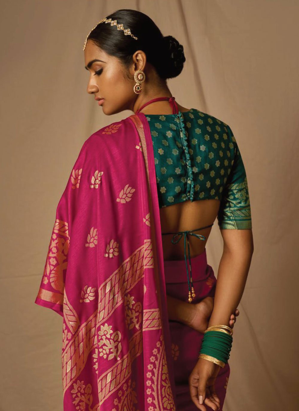 Trendy Saree Brasso Rani Woven Saree