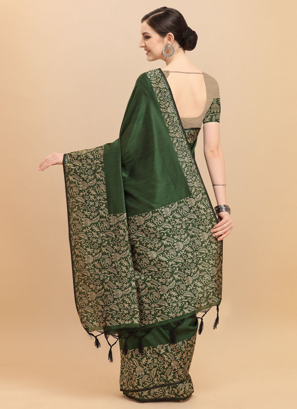 Contemporary Banglori Silk Raw Silk Green Woven Saree