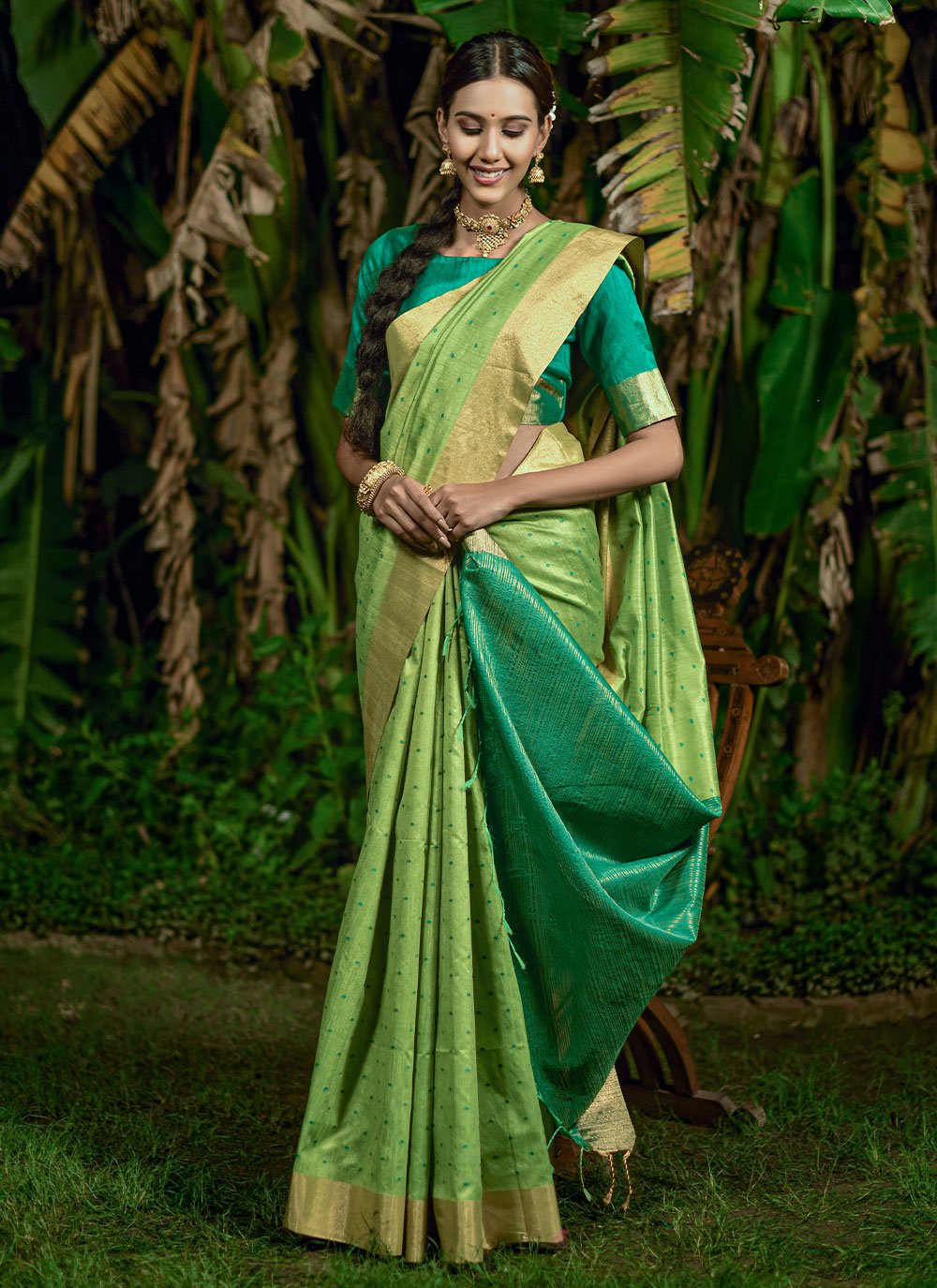 Bandhani Saree Raw Silk Green Woven Saree