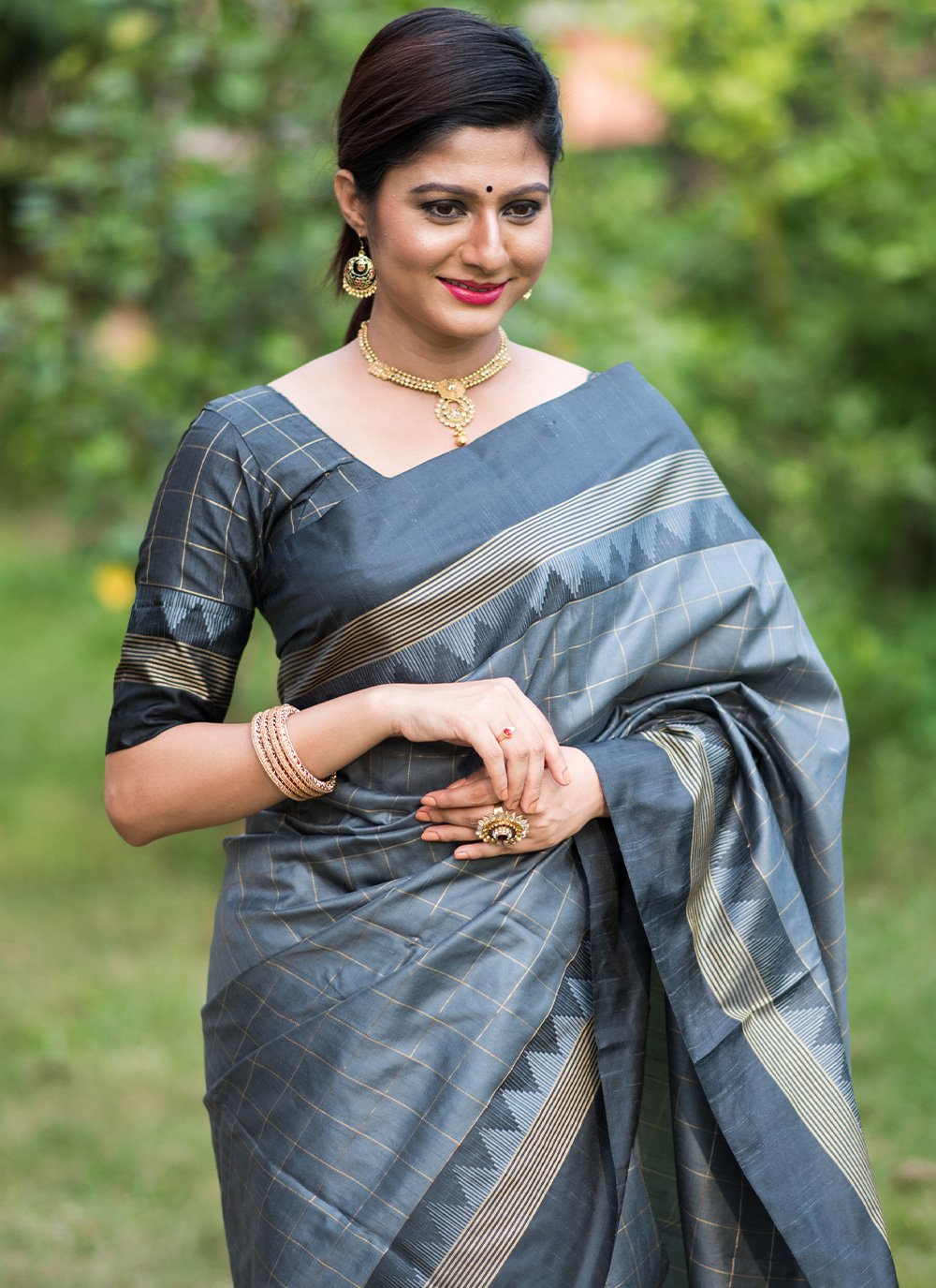 Trendy Saree Raw Silk Grey Woven Saree