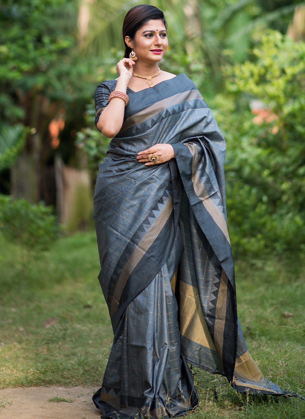 Trendy Saree Raw Silk Grey Woven Saree