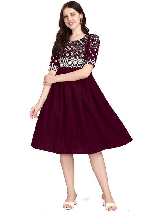 Casual Kurti Rayon Purple Embroidered Kurtis