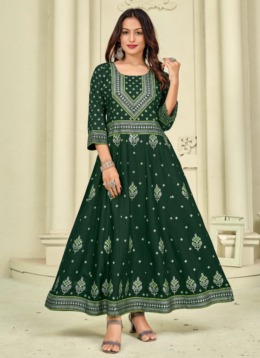 Casual Kurti Rayon Green Foil Print Kurtis