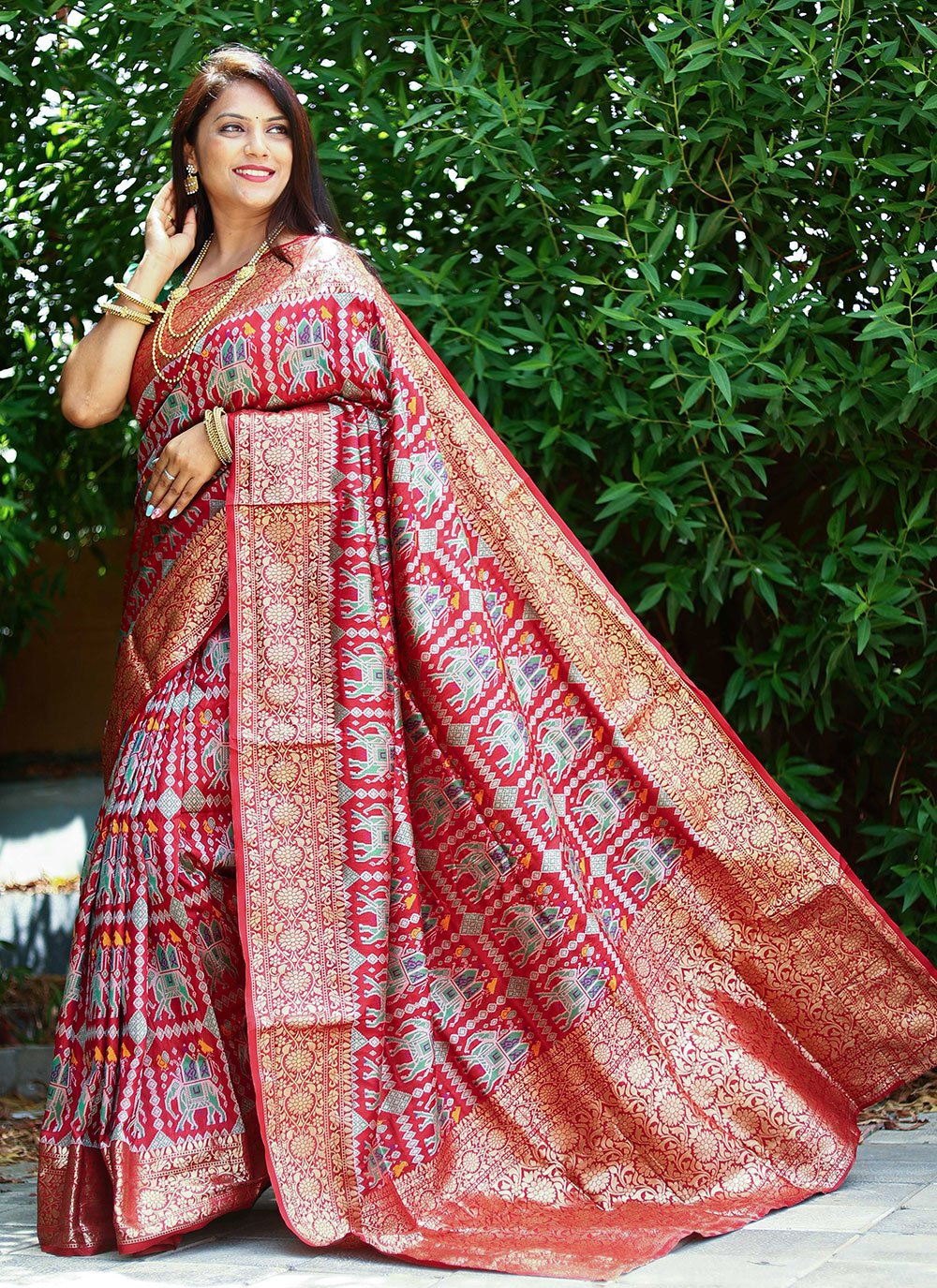 Trendy Saree Patola Silk Red Weaving Saree