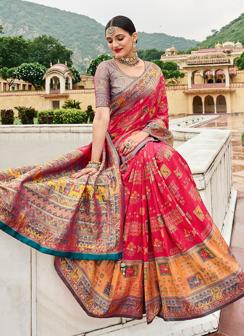 Trendy Saree Kanjivaram Silk Red Weaving Saree