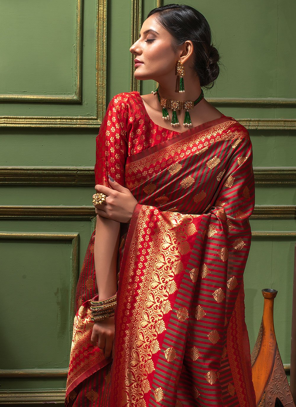 Trendy Saree Banarasi Silk Red Woven Saree